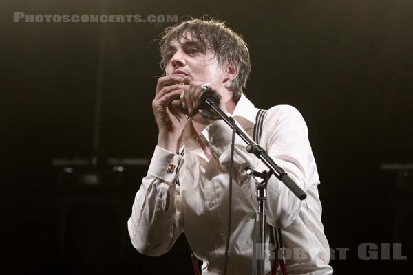 PETER DOHERTY - 2017-05-04 - PARIS - Place de la Republique - Peter Doherty